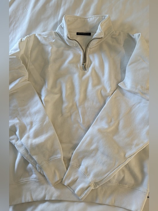 Brandy Melville Jackets & Blazers - Brandy Melville
White quarter zip